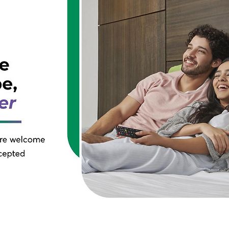 Treebo Premium Tahoora International Hotel Kolkata Bagian luar foto