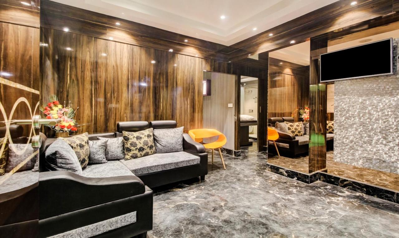 Treebo Premium Tahoora International Hotel Kolkata Bagian luar foto